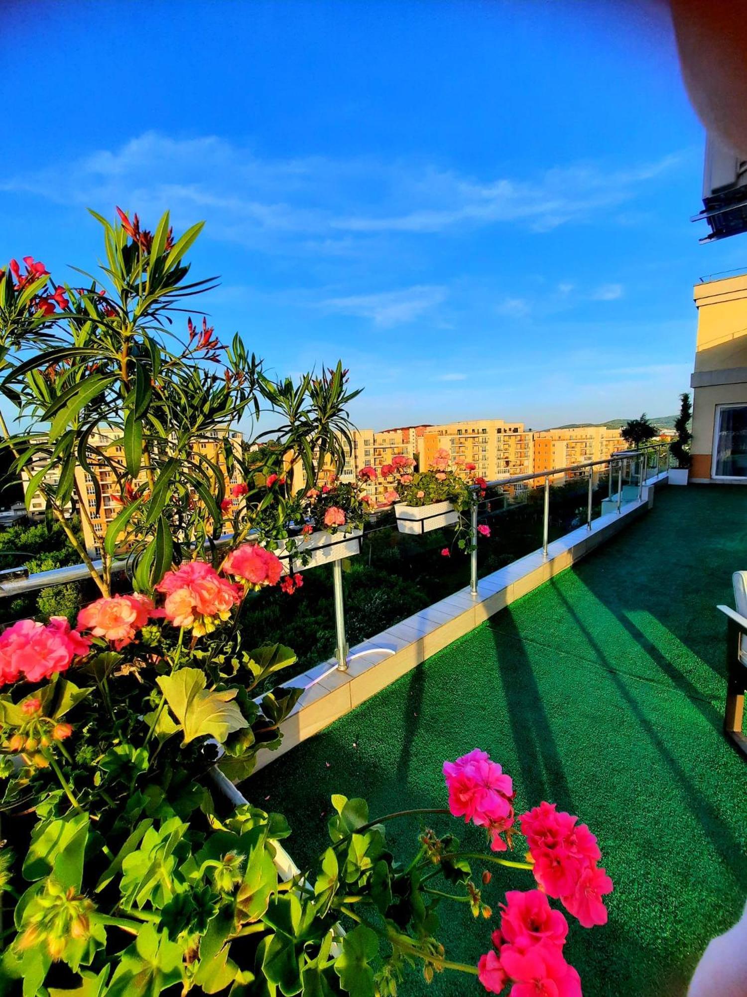 Penthouse View Aeroport Iasi 2 Apartman Kültér fotó