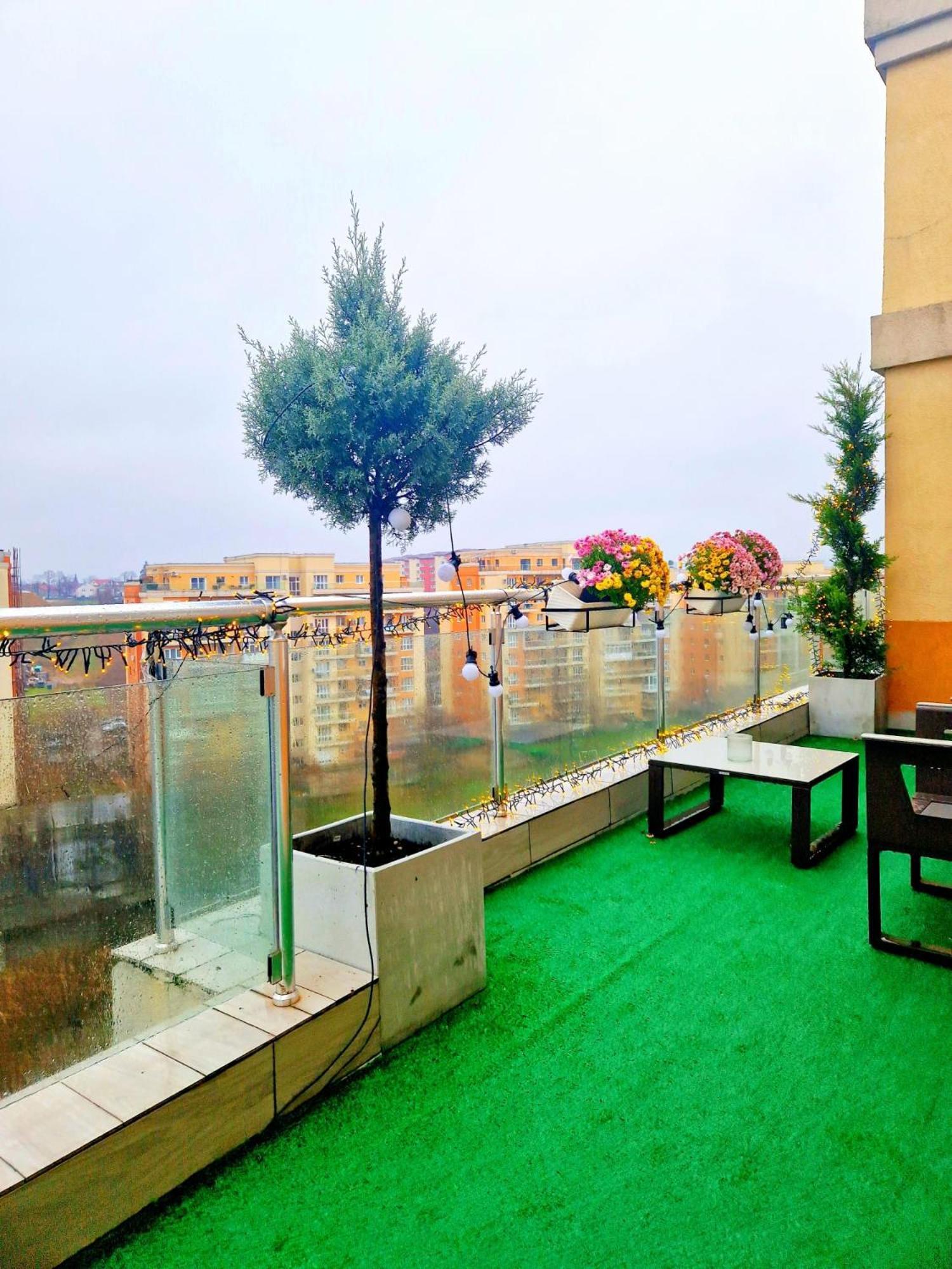 Penthouse View Aeroport Iasi 2 Apartman Kültér fotó